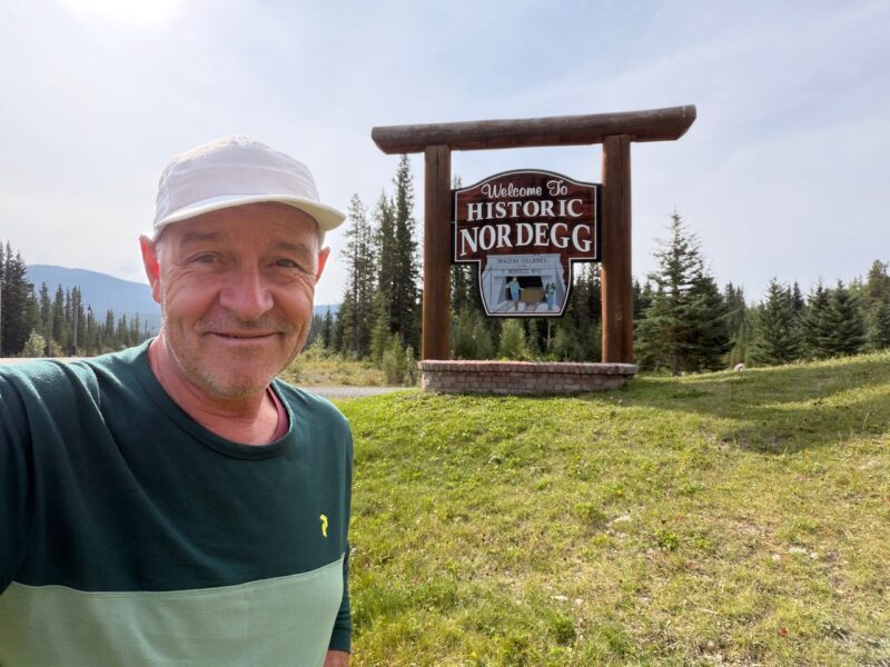 PlanetSKI's Autumn Alberta road trip. Image © PlanetSKI